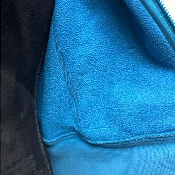 Lululemon Scuba Hoodie Blue - Picture 8 of 8